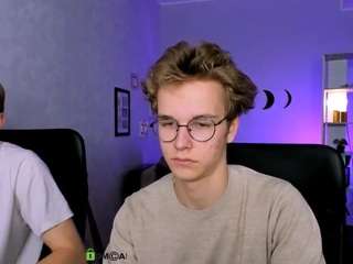 leon-lie webcam model stream image