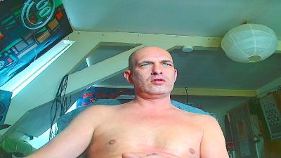 maxhard1977 webcam model stream image