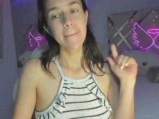 lynda-naughty webcam model stream image