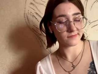 ayakogeathers webcam model stream image