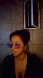 Sashmoon420 webcam model stream image