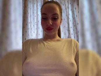 Kikilaky webcam model stream image