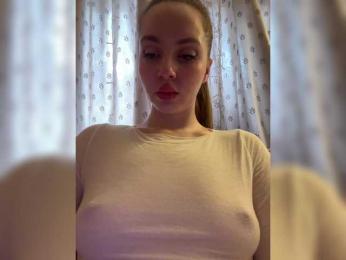 Kikilaky webcam model stream image