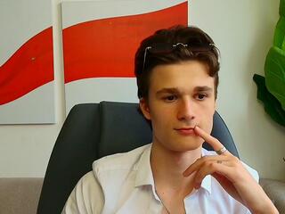 Kai Suites webcam model stream image