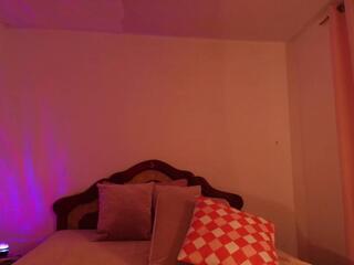 Kaitlyn Manson webcam model stream image