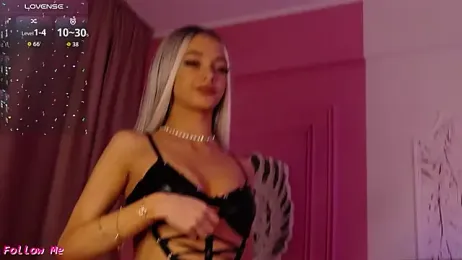 PinkySparks webcam model stream image