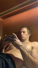 blueyedmonster webcam model stream image