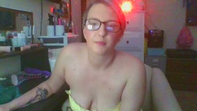 Milfmama96 webcam model stream image