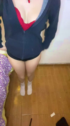 Sereniteen webcam model stream image