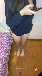 Sereniteen webcam model stream image