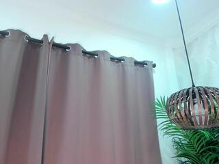 Rashael Biig webcam model stream image