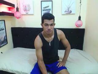 Elix Martinez webcam model stream image