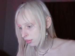 sora999999999 webcam model stream image