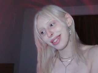 sora999999999 webcam model stream image