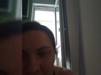 SonyaManya webcam bongacams model stream image