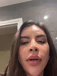 Thaylla_sophiiia webcam model stream image