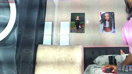 k_stormi_ webcam model stream image