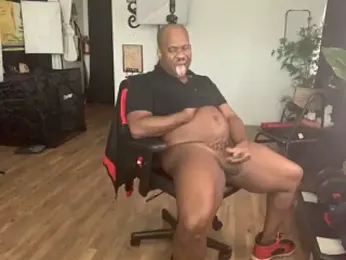 bigshh8 webcam stripchat model stream image