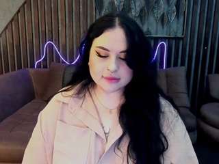 serahmirabeli webcam camsoda model stream image