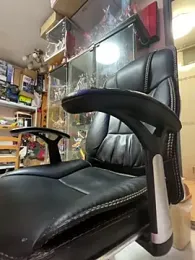 Weakofficeworker webcam model stream image