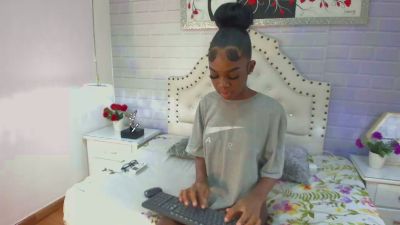 IsisBrown_ webcam model stream image