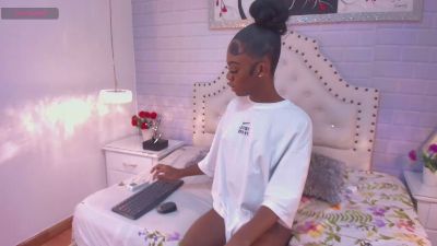 IsisBrown_ webcam model stream image