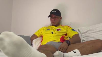 V_Storm webcam model stream image