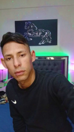 Hotttmateo webcam model stream image