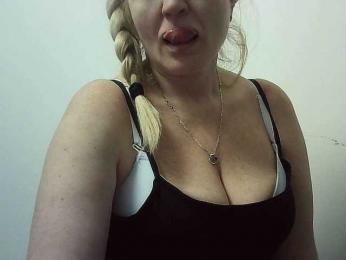 Multiply-orgazm webcam bongacams model stream image