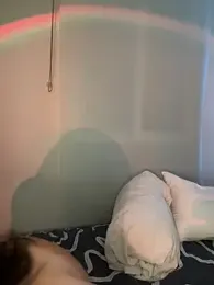 MisFrekcles_ webcam model stream image