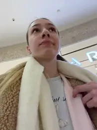 Lia__Love webcam model stream image