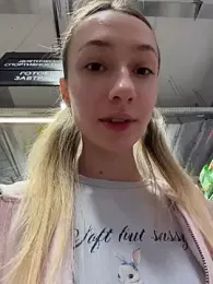 Lia__Love webcam model stream image