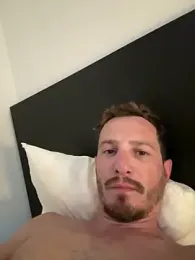 Oliverhnt webcam stripchat model stream image