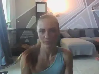 SlimBellaa webcam model stream image