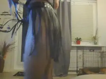 SlimBellaa webcam model stream image