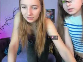 rebecca_smile_ webcam model stream image