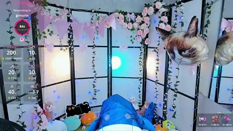 MilkyCute webcam model stream image