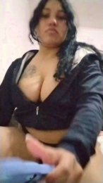 Yeniferlo webcam model stream image