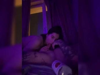 WetLips19 webcam bongacams model stream image