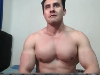 Edde Max webcam model stream image