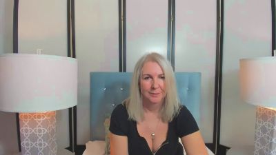 EricaSweet webcam model stream image