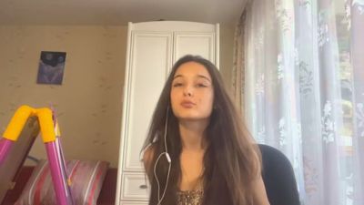SaranBullert webcam model stream image
