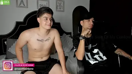 MaxxiCruz webcam model stream image