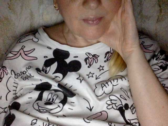 BlondyVio webcam model stream image