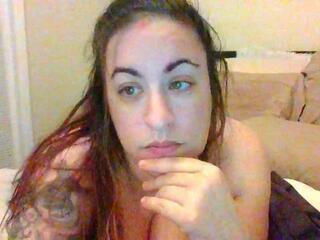 Beauty Belle webcam flirt4free model stream image