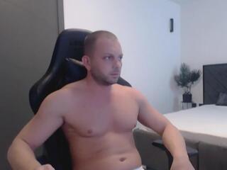Leo Alpha webcam model stream image