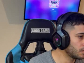 nori28 webcam model stream image