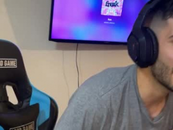 nori28 webcam model stream image