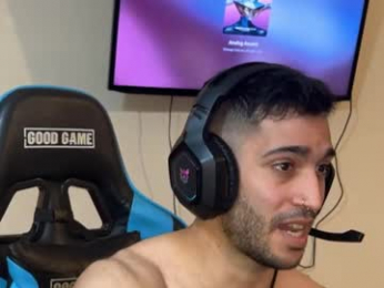 nori28 webcam model stream image