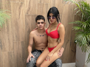 RileyAndChriss webcam model stream image